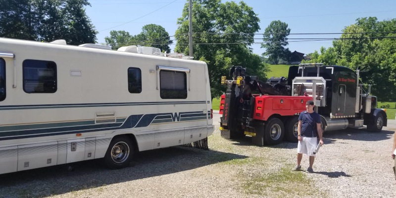 Emergency Roadside Service in Knoxville, Tennessee