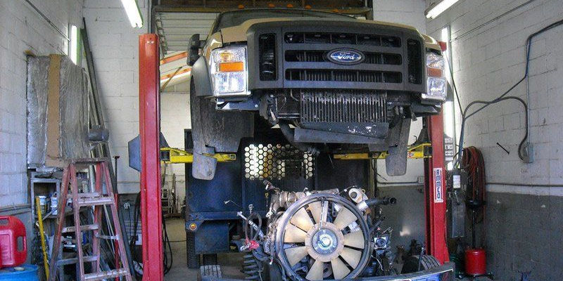 Vehicle Axle Service in Knoxville, Tennessee